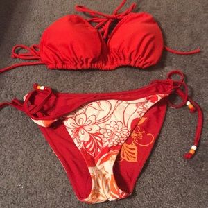 Size L Top and M bikini bottom -reversible